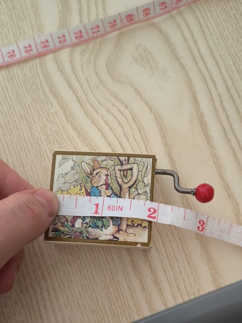 Vintage Beatrix Potter Mini Hand Crank Music Box Cardboard WORKS GREAT RARE!! - Picture 8 of 8